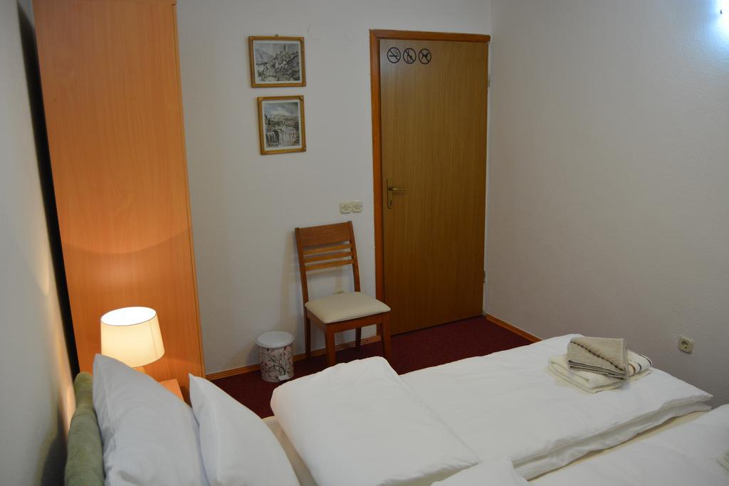 Hostel Denal Сараєво Номер фото