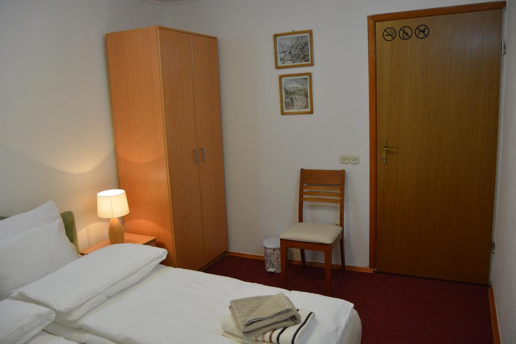 Hostel Denal Сараєво Номер фото